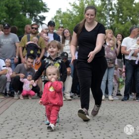 20260531-009-pl-dg-centrum-park-hallera-bieg-skrzata