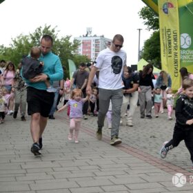 20260531-013-pl-dg-centrum-park-hallera-bieg-skrzata