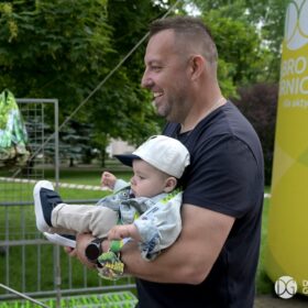 20260531-045-pl-dg-centrum-park-hallera-bieg-skrzata