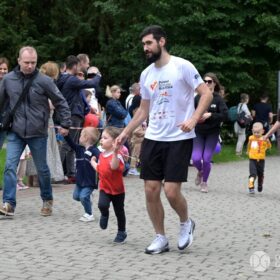 20260531-076-pl-dg-centrum-park-hallera-bieg-skrzata