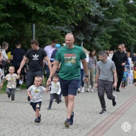 20260531-078-pl-dg-centrum-park-hallera-bieg-skrzata