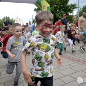 20260531-167-pl-dg-centrum-park-hallera-bieg-skrzata