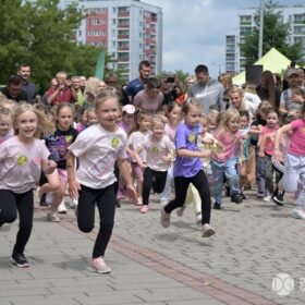20260531-184-pl-dg-centrum-park-hallera-bieg-skrzata