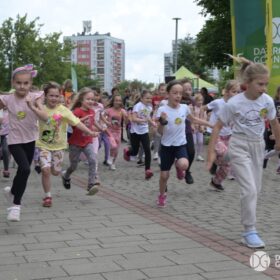 20260531-271-pl-dg-centrum-park-hallera-bieg-skrzata
