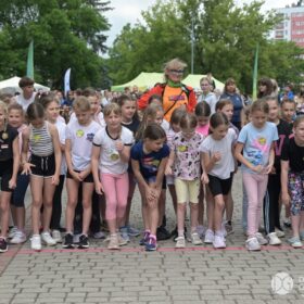 20260531-305-pl-dg-centrum-park-hallera-bieg-skrzata